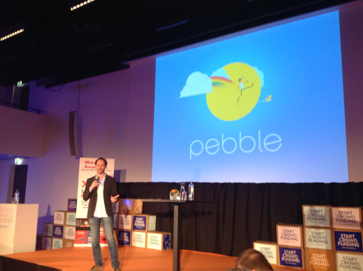 Benjamin Bryant van Pebble spreekt op de Crowdfunding Day 2015
