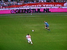 Ajax verblind door Geenstijl-reclame?